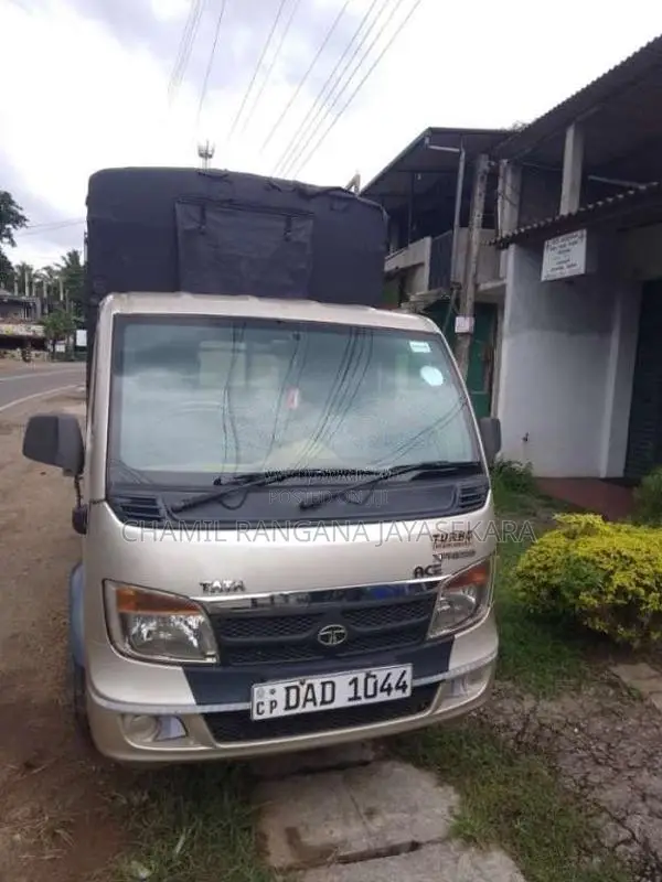 Tata Dimo Batta 2015 Lorry (Used)