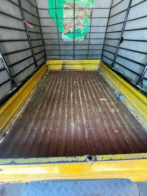 Tata Dimo Batta 2011 Lorry (Used)