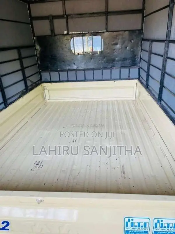 Tata Dimo Batta 2010 Lorry (Used)