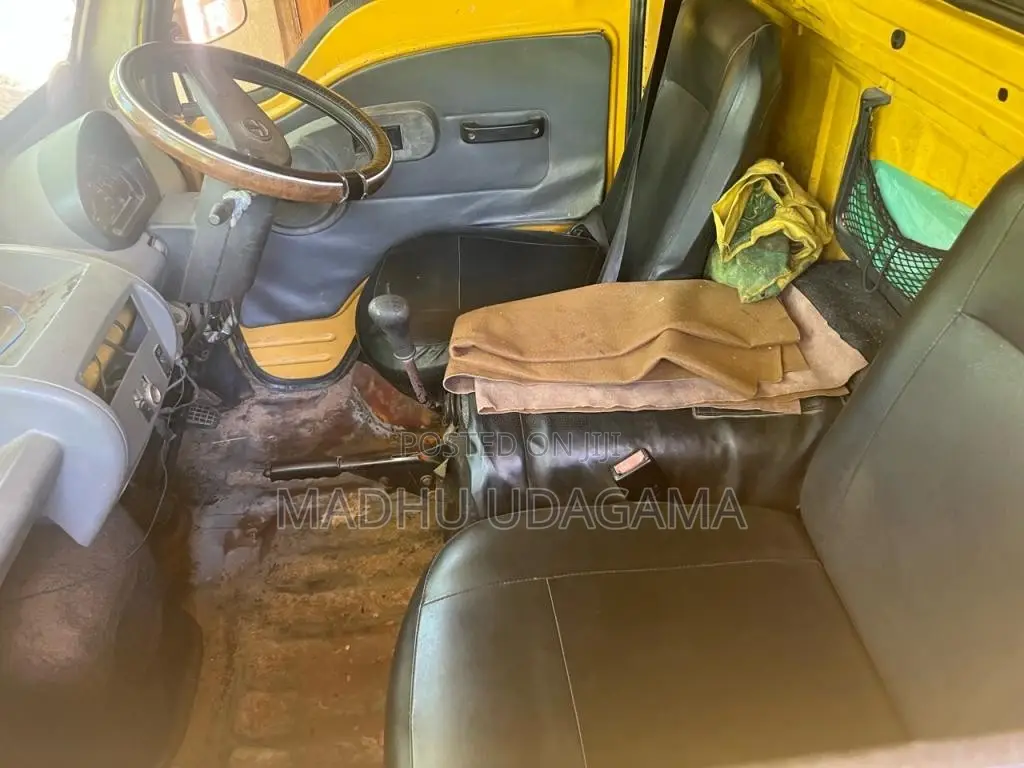 Tata Dimo Batta 2011 Lorry (Used)