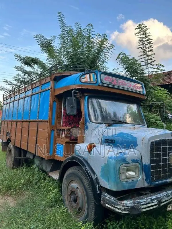 Tata 1210 1987 Lorry (Used)