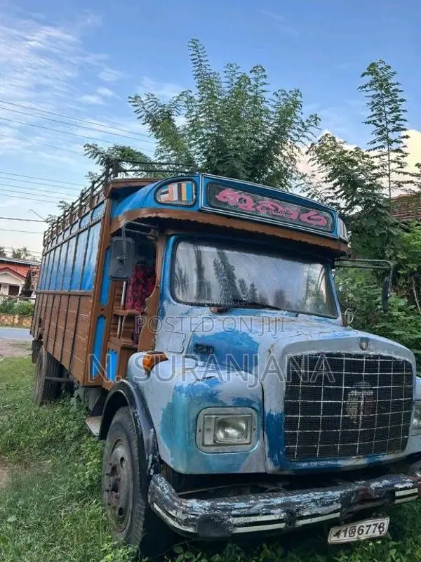 Tata 1210 1987 Lorry (Used)