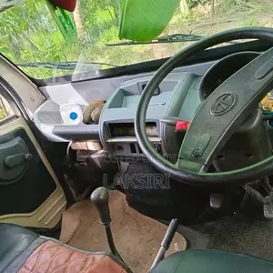 Tata Dimo Batta 2010 Lorry (Used)
