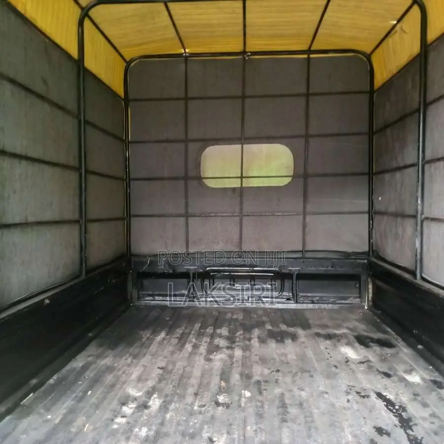 Tata Dimo Batta 2010 Lorry (Used)