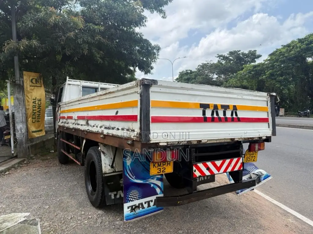 Tata 1109 2009 Lorry (Used)