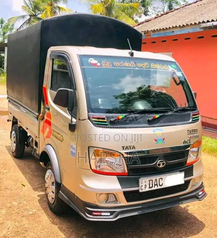 Tata Dimo Batta 2015 Lorry (Used)