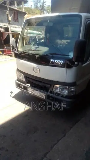 Mazda Titan 2000 Lorry (Used)