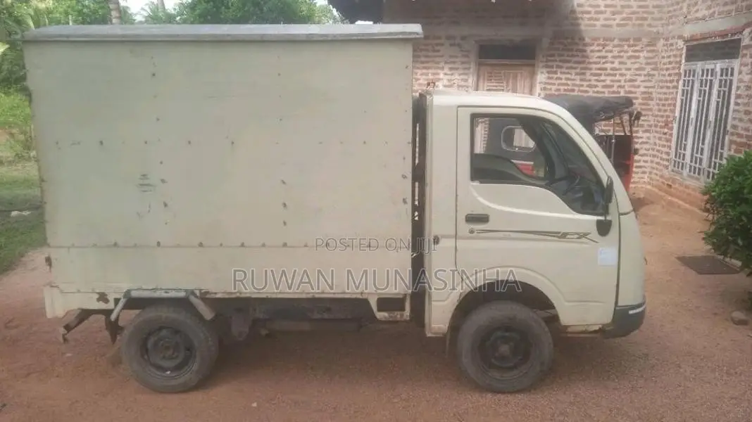 Tata Dimo Batta 2011 Lorry (Used)