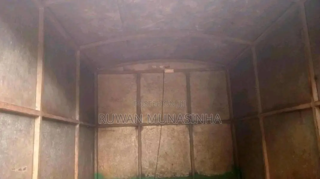 Tata Dimo Batta 2011 Lorry (Used)
