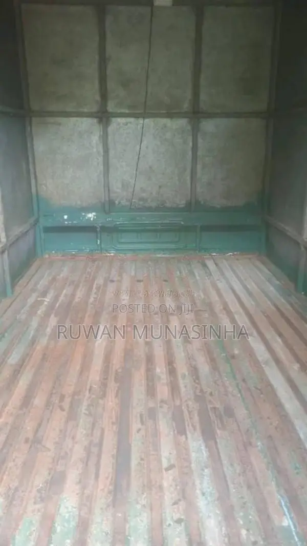 Tata Dimo Batta 2011 Lorry (Used)
