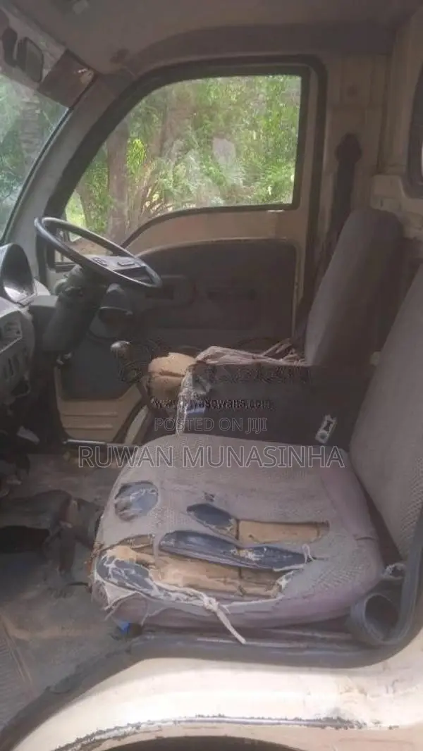 Tata Dimo Batta 2011 Lorry (Used)