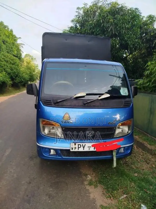 Tata Dimo Batta 2014 Lorry (Used)