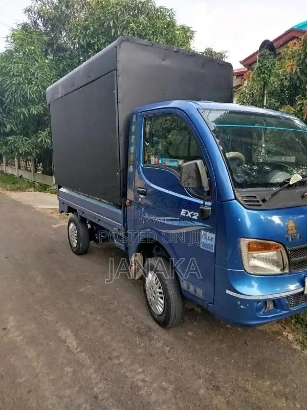 Tata Dimo Batta 2014 Lorry (Used)