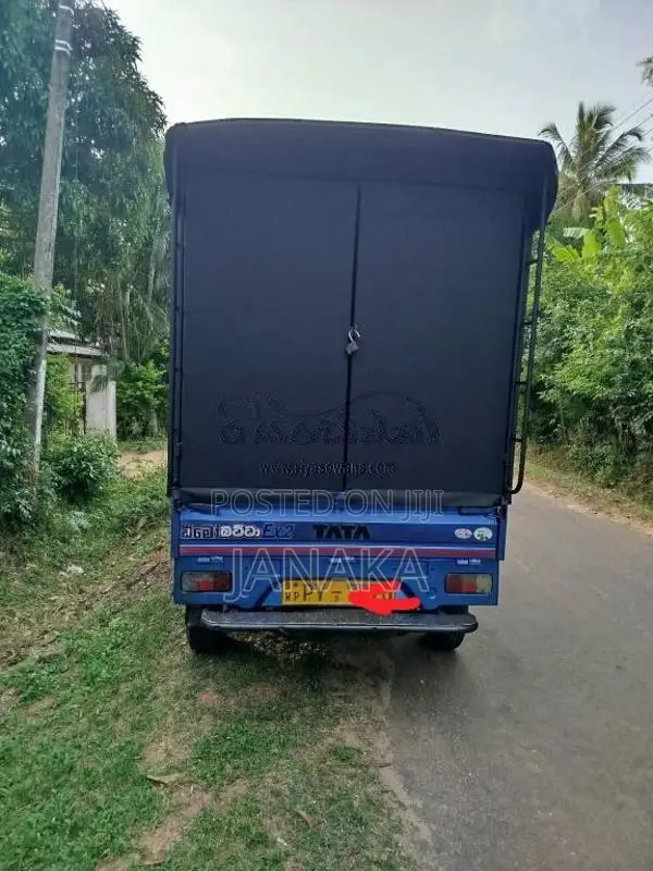 Tata Dimo Batta 2014 Lorry (Used)