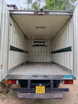 Mitsubishi Fuso 2013 Lorry (Used)
