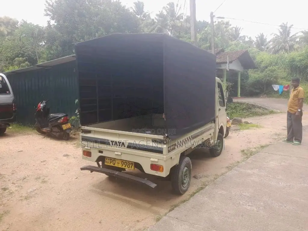 Tata Dimo Batta 2011 Lorry (Used)