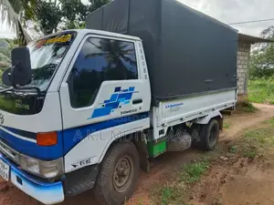 Toyota Dyna 1992 Lorry (Used)