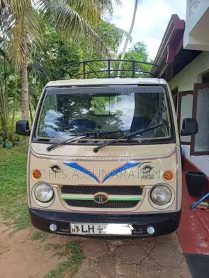 Tata Dimo Batta 2010 Lorry (Used)
