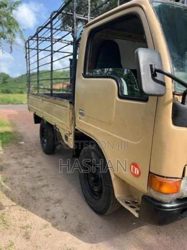 Isuzu ELF 150 1978 Lorry (Used)