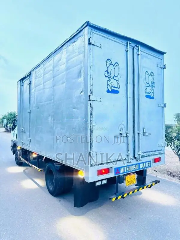 Mitsubishi Canter 4D Lorry (Used)