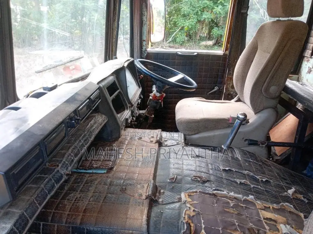 Ashok-Leyland Leyland 2011 Lorry (Used)
