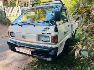 Toyota Toyota 1999 Lorry (Used)