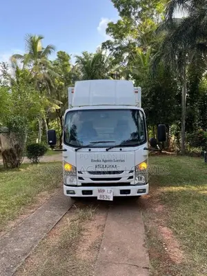 Isuzu 10.5ELF 2016 Lorry (Used)