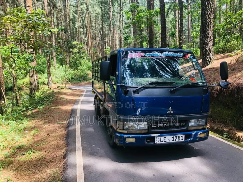 Mitsubishi Canter 2002 Lorry (Used)
