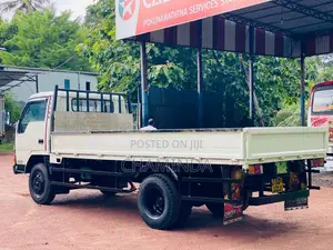 Eicher CANTER 2000 Lorry (Used)