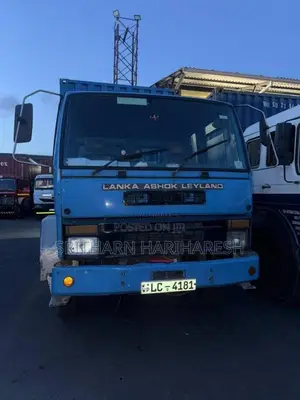 Ashok-Leyland Ten Wheel 2006 Lorry (Used)