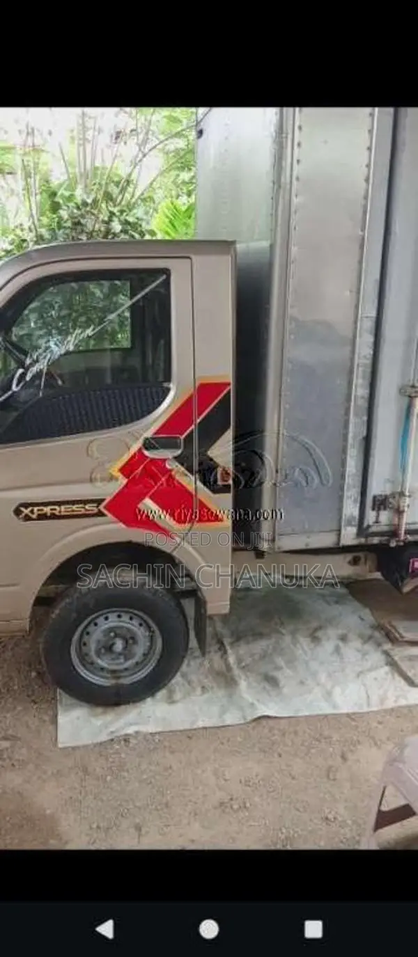 Tata Dimo Batta 2015 Lorry (Used)