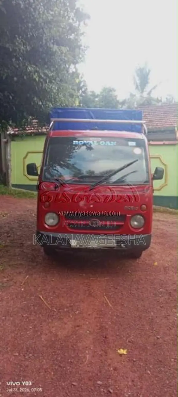 Tata Dimo Batta 2010 Lorry (Used)