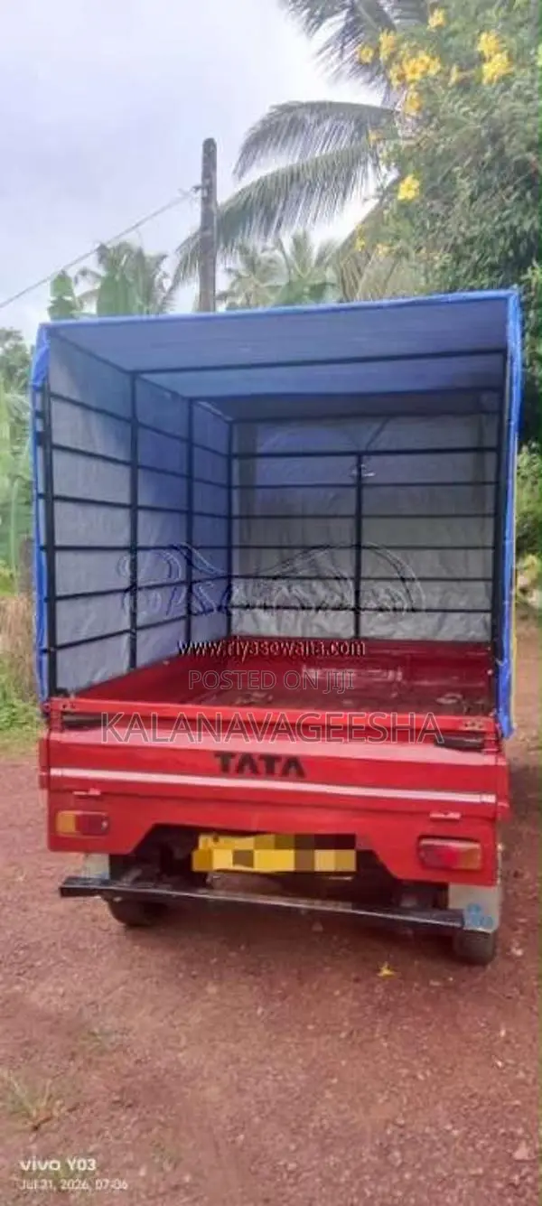 Tata Dimo Batta 2010 Lorry (Used)