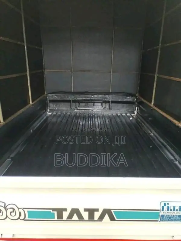 Tata Dimo Batta 2006 Lorry (Used)