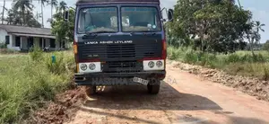 Ashok-Leyland Tusker Spper 1997 Lorry (Used)