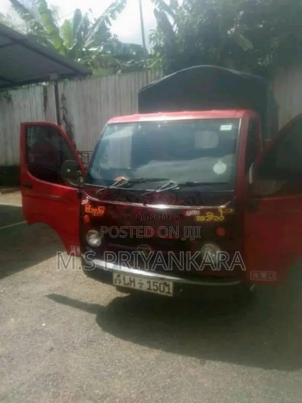 Tata Dimo Batta 2010 Lorry (Used)
