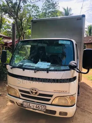 Toyota Dyna 2008 Lorry (Used)