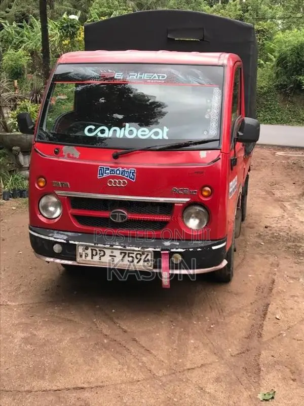 Tata Dimo Batta 2010 Lorry (Used)