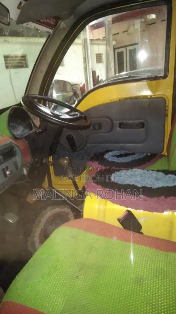 Tata Dimo Batta 2011 Lorry (Used)
