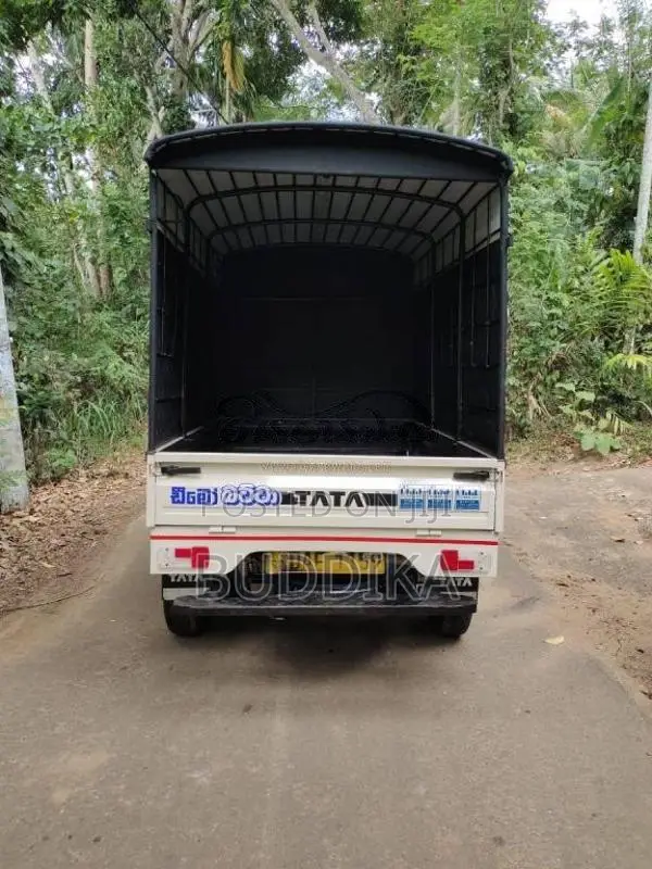 Tata Dimo Batta 2016 Lorry (Used)