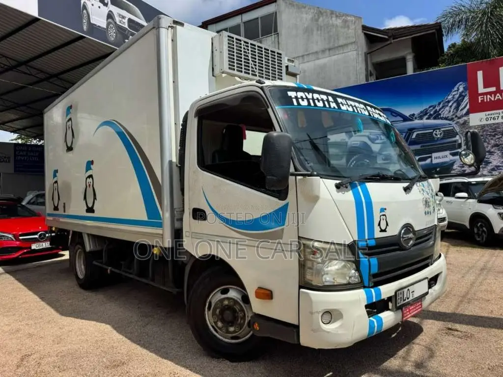 HINO Dutro 14.5FT Freezer 2008 Lorry (Used)