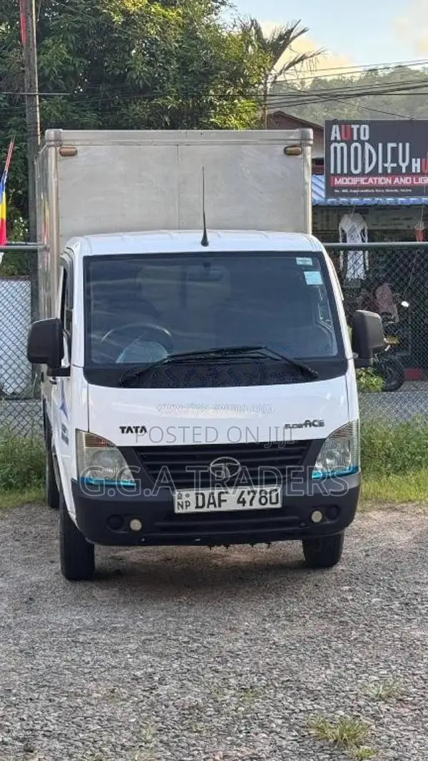 Tata Dimo Lokka 2016 Lorry (Used)