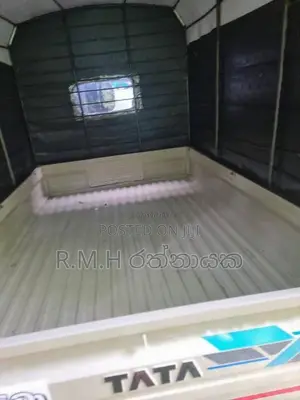 Tata Dimo Batta 2011 Lorry (Used)