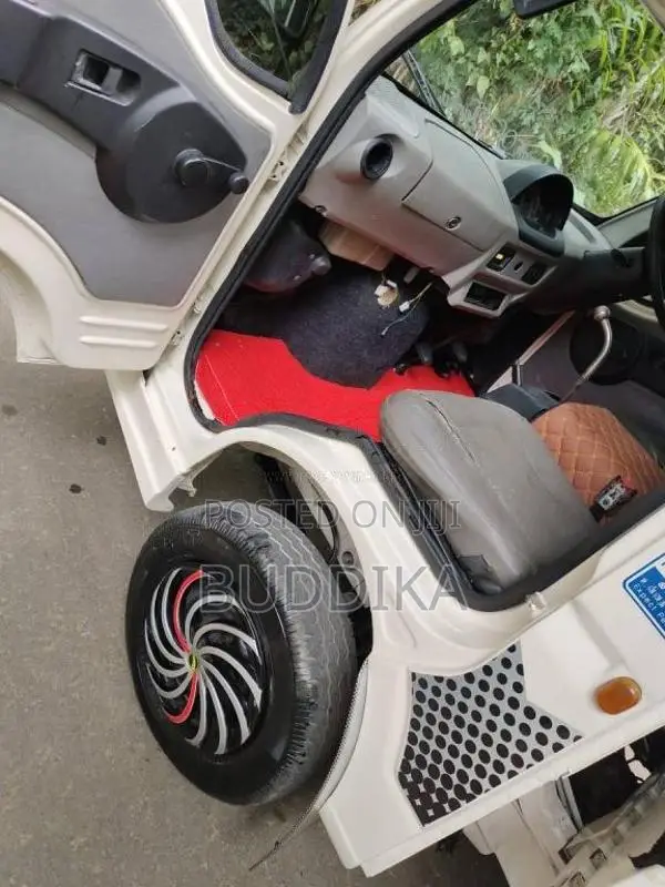 Tata Dimo Batta 2016 Lorry (Used)