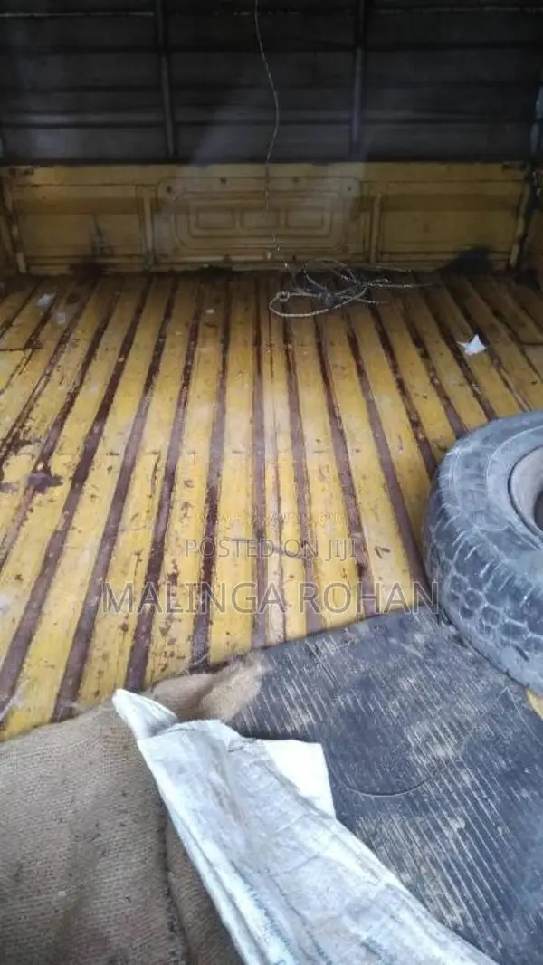 Tata Dimo Batta 2011 Lorry (Used)