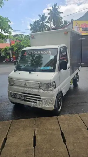 Mitsubishi MiniCab 2013 Lorry (Used)