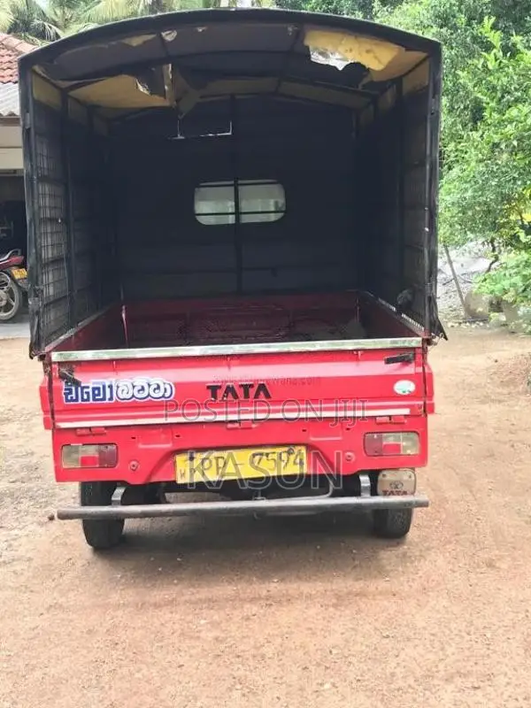 Tata Dimo Batta 2010 Lorry (Used)