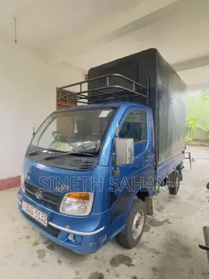 Tata Dimo Batta 2018 Lorry (Used)