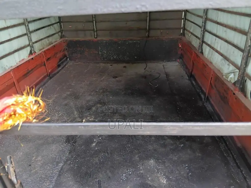 Tata Dimo Batta 2011 Lorry (Used)
