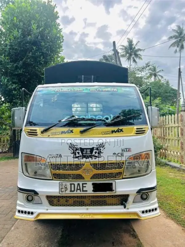 Tata Dimo Batta 2016 Lorry (Used)
